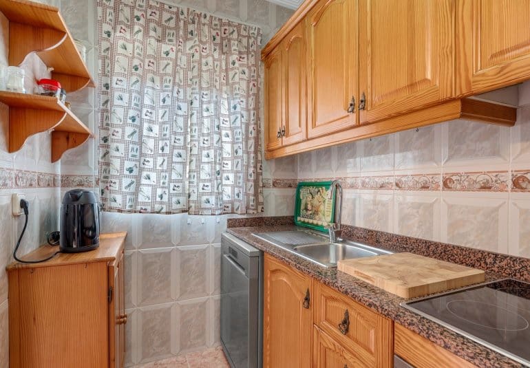 3 bedroom Villa for sale in Villamartin with pool - € 229,000 (Ref: 10034568)