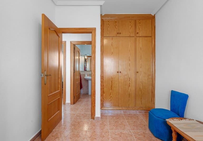3 bedroom Villa for sale in Villamartin with pool - € 229,000 (Ref: 10034568)