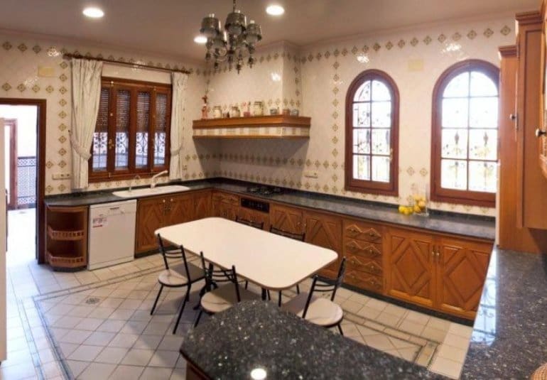 5 sypialnia Willa na sprzedaż w Orihuela Costa z basenem - 3 200 000 € (Ref: 10034570)