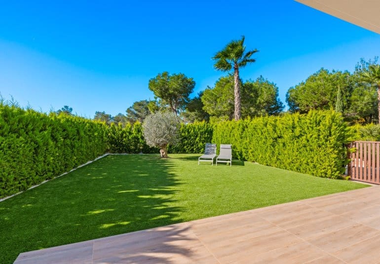 Apartamento de 2 habitaciones en Las Colinas Golf en venta con piscina - 460.000 € (Ref: 10034571)