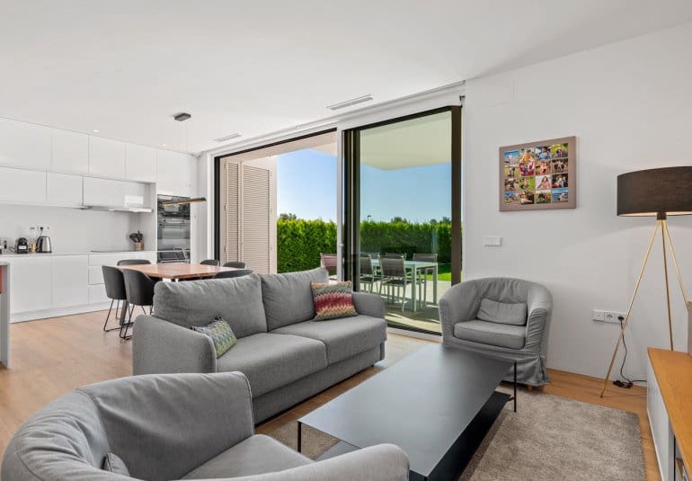 Apartamento de 2 habitaciones en Las Colinas Golf en venta con piscina - 460.000 € (Ref: 10034571)