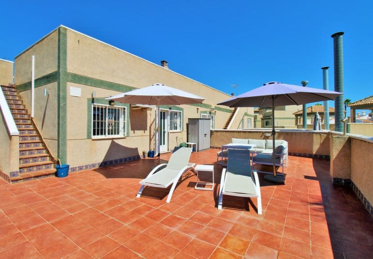 2 soveværelse Lejlighed til salg i Villamartin med swimmingpool - € 189.900 (Ref: 10034573)