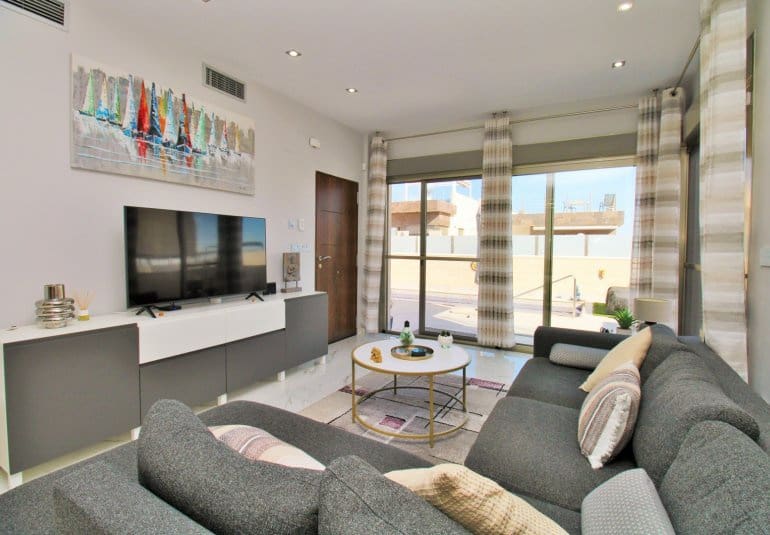 3 soverom Villa til salgs i Villamartin med svømmebasseng - € 375 000 (Ref: 10034574)