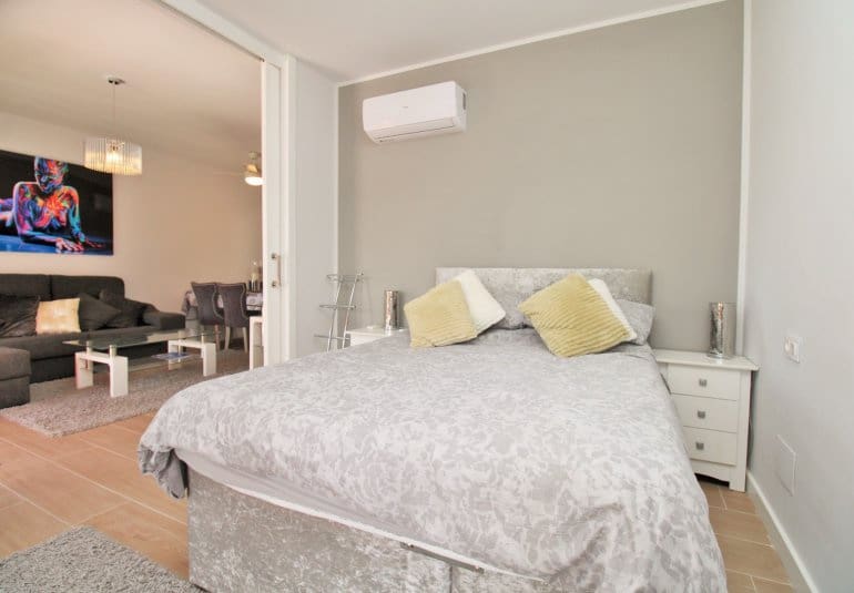 2 soverom Leilighet til salgs i Villamartin med svømmebasseng - € 254 950 (Ref: 10034577)