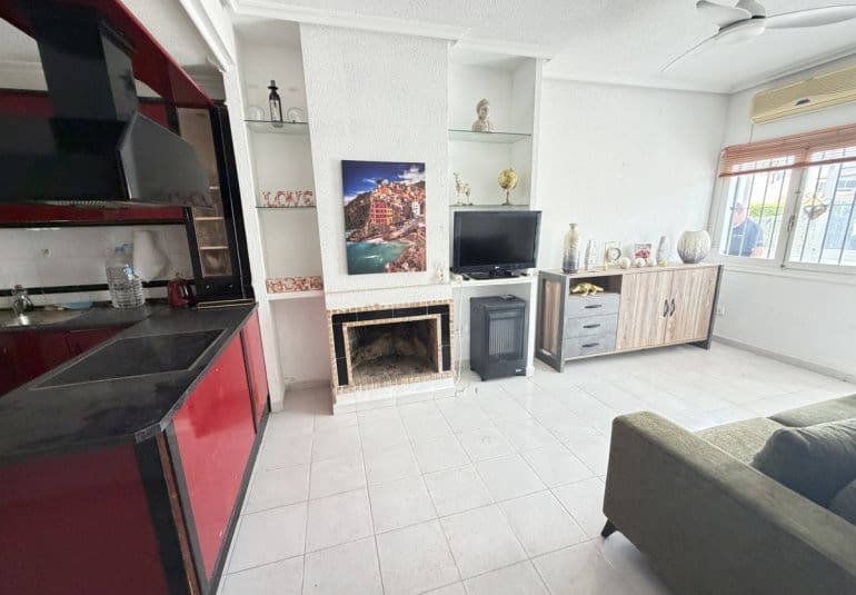 2 soveværelse Lejlighed til salg i La Florida med swimmingpool - € 139.995 (Ref: 10046755)