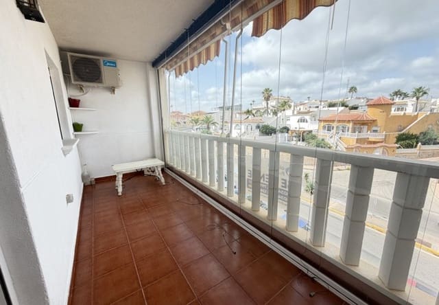Apartamento de 2 habitaciones en Villamartin, Orihuela en venta con piscina - 139.995 € (Ref: 10057822)