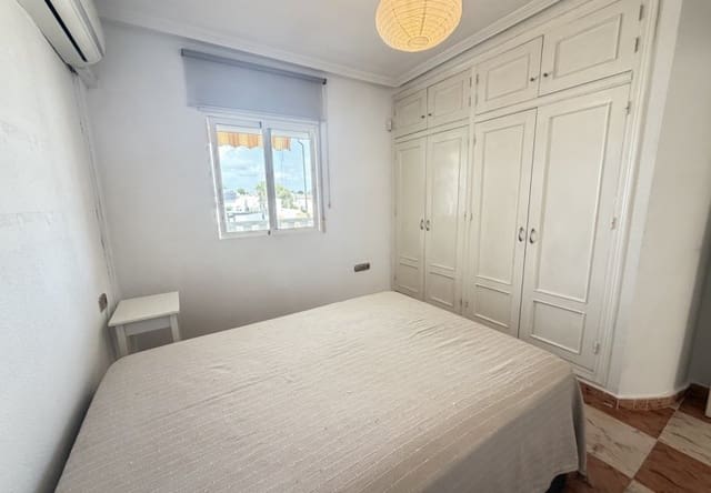 Apartamento de 2 habitaciones en Villamartin, Orihuela en venta con piscina - 139.995 € (Ref: 10057822)