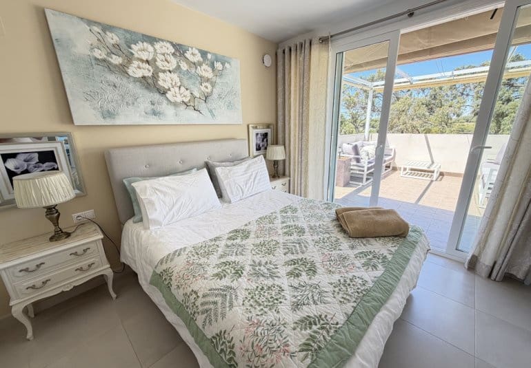 4 soveværelse Villa til salg i Pilar de la Horadada med swimmingpool - € 629.900 (Ref: 10057823)