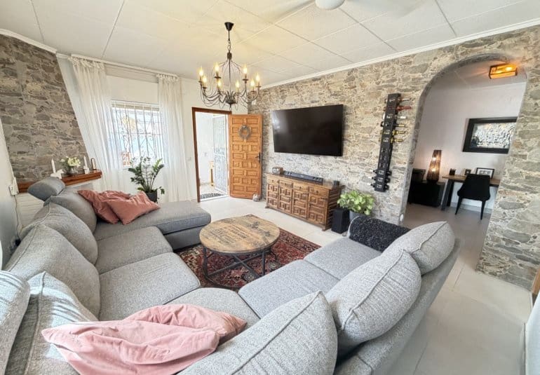 3 soverom Bungalow til salgs i San Luis med svømmebasseng - € 399 900 (Ref: 10057824)