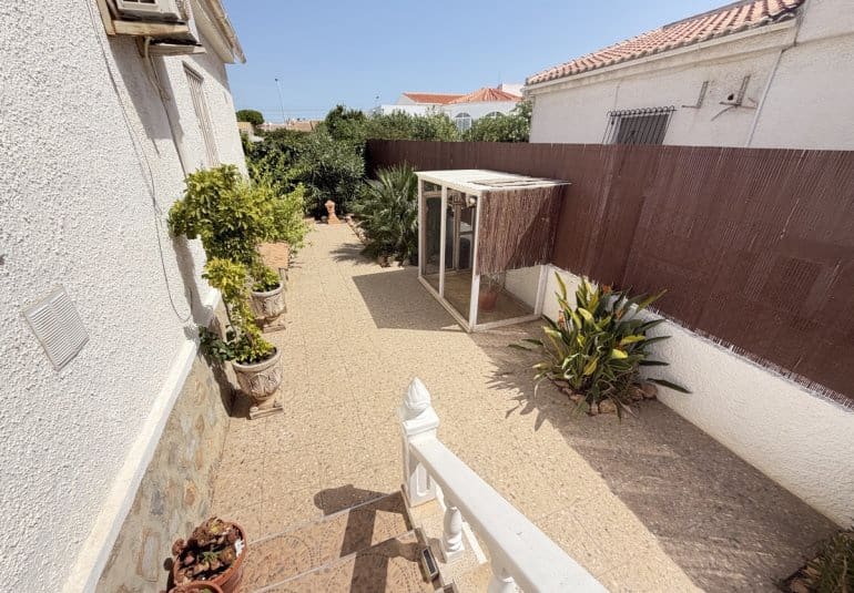 3 soverom Bungalow til salgs i San Luis med svømmebasseng - € 399 900 (Ref: 10057824)