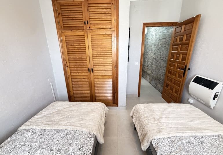 3 soverom Bungalow til salgs i San Luis med svømmebasseng - € 399 900 (Ref: 10057824)