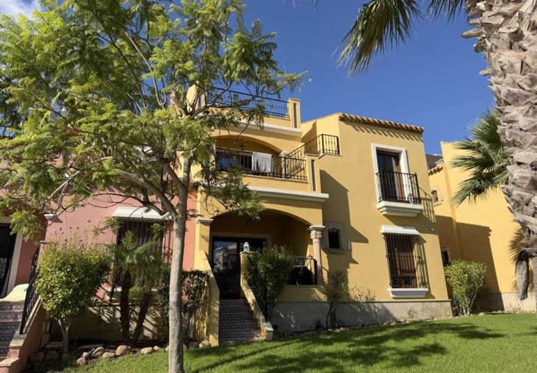 2 soveværelse Lejlighed til salg i Las Ramblas Golf med swimmingpool - € 210.000 (Ref: 10071706)