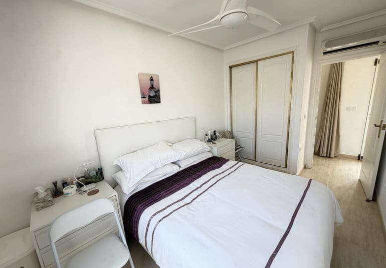 3 camera da letto Villetta Bifamiliare in vendita in Villamartin con piscina - 225.000 € (Rif: 10071707)