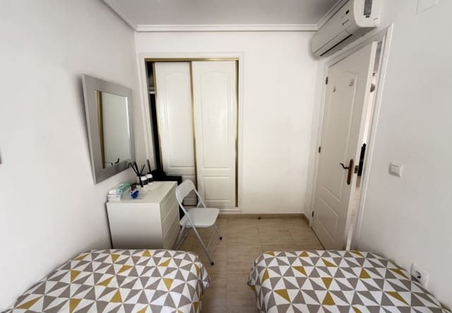 3 camera da letto Villetta Bifamiliare in vendita in Villamartin, Orihuela con piscina - 225.000 € (Rif: 10071707)