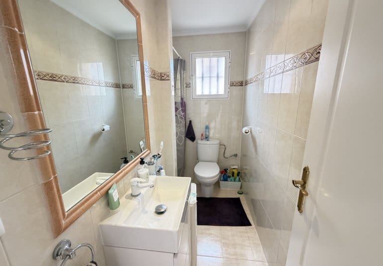 3 camera da letto Villetta Bifamiliare in vendita in Villamartin con piscina - 225.000 € (Rif: 10071707)