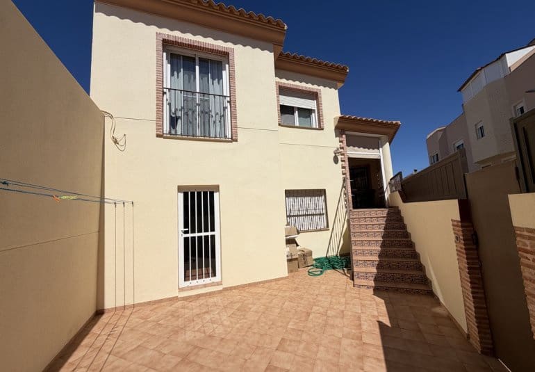 4 soverom Hus til salgs i Pilar de la Horadada - € 250 000 (Ref: 10089833)