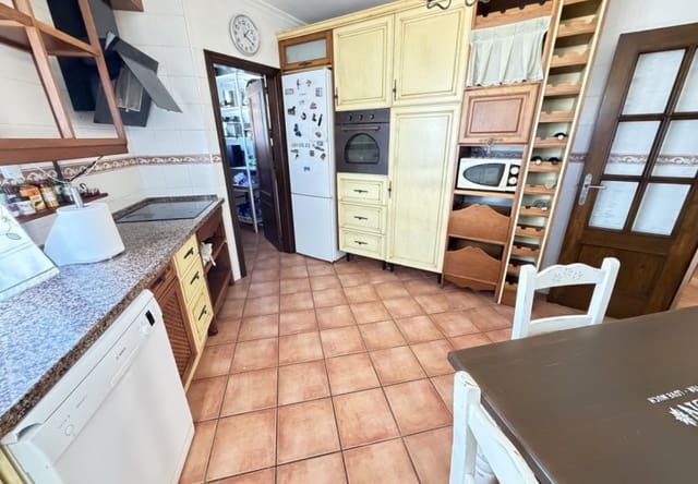 Casa de 4 habitaciones en Pilar de la Horadada en venta - 250.000 € (Ref: 10089833)