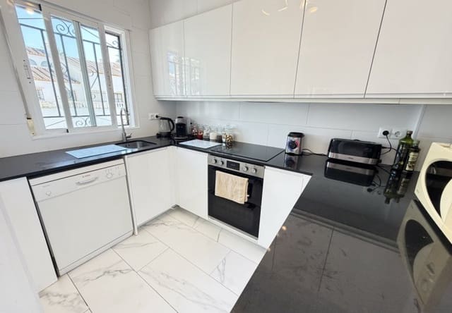 5 camera da letto Villa in vendita in Villamartin, Orihuela con piscina - 475.000 € (Rif: 10089834)