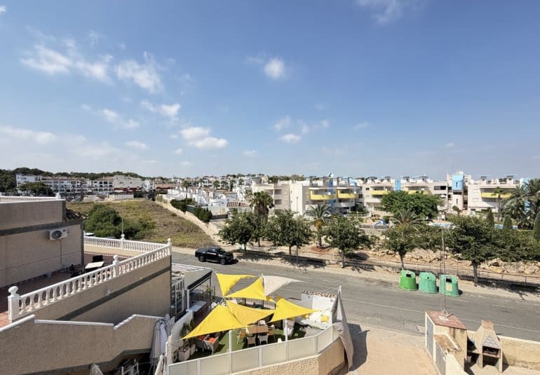 5 sovrum Villa till salu i Villamartin med pool - 475 000 € (Ref: 10089834)