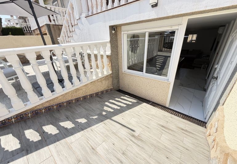 5 sovrum Villa till salu i Villamartin med pool - 475 000 € (Ref: 10089834)