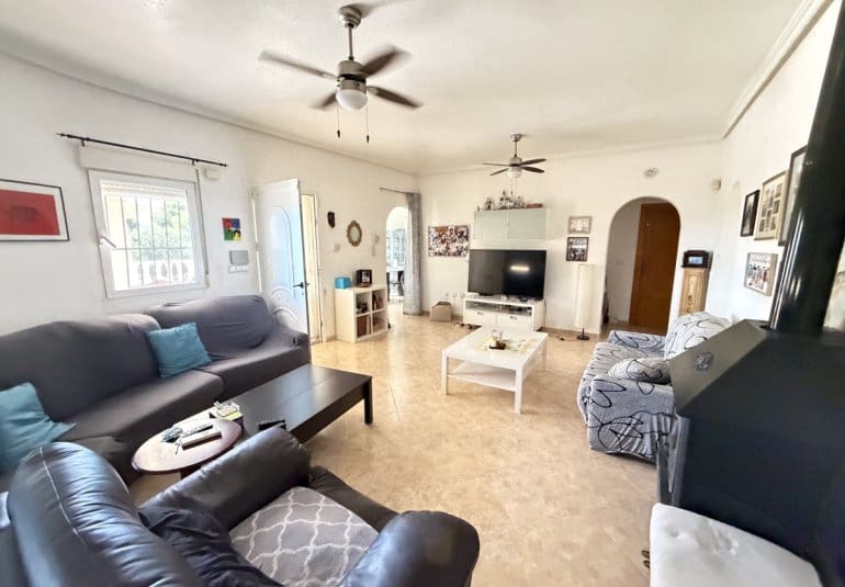6 slaapkamer Villa te koop in Gea y Truyols met zwembad - € 369.995 (Ref: 10091032)