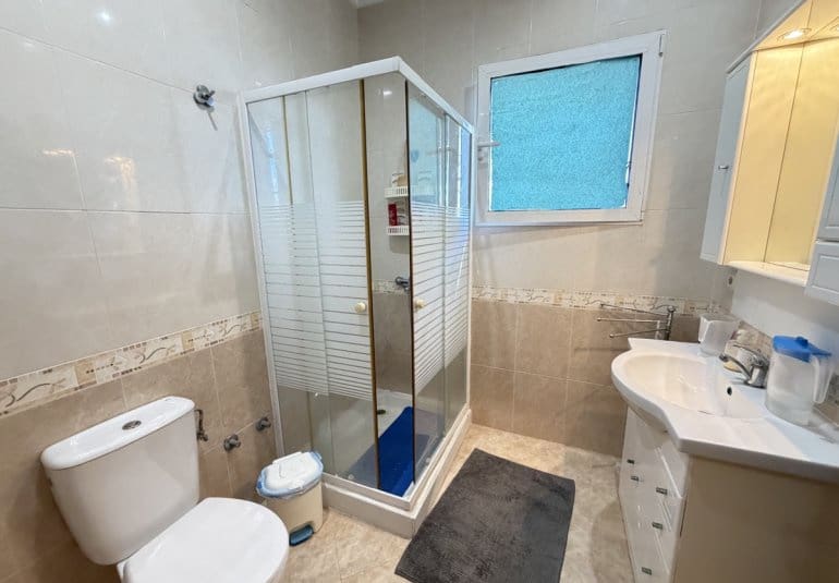 6 slaapkamer Villa te koop in Gea y Truyols met zwembad - € 369.995 (Ref: 10091032)
