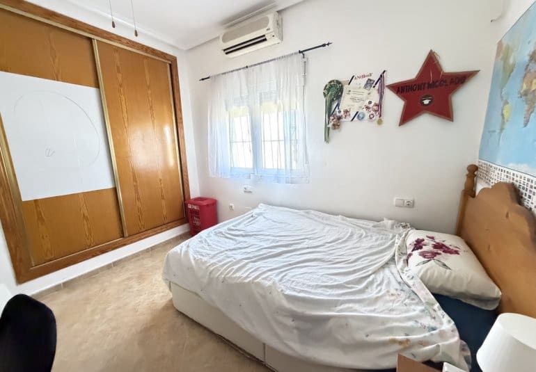 6 slaapkamer Villa te koop in Gea y Truyols met zwembad - € 369.995 (Ref: 10091032)