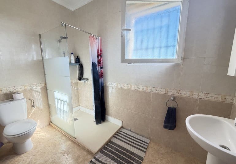 6 slaapkamer Villa te koop in Gea y Truyols met zwembad - € 369.995 (Ref: 10091032)