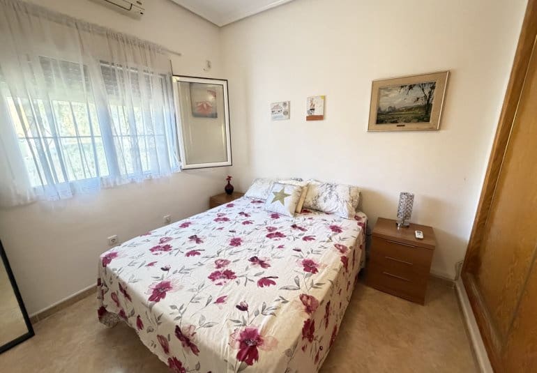 6 slaapkamer Villa te koop in Gea y Truyols met zwembad - € 369.995 (Ref: 10091032)