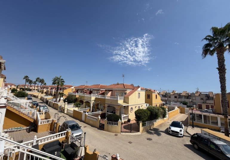 3 makuuhuone Huoneisto myytävänä paikassa Cabo Roig mukana uima-altaan - 199 995 € (Ref: 10091033)