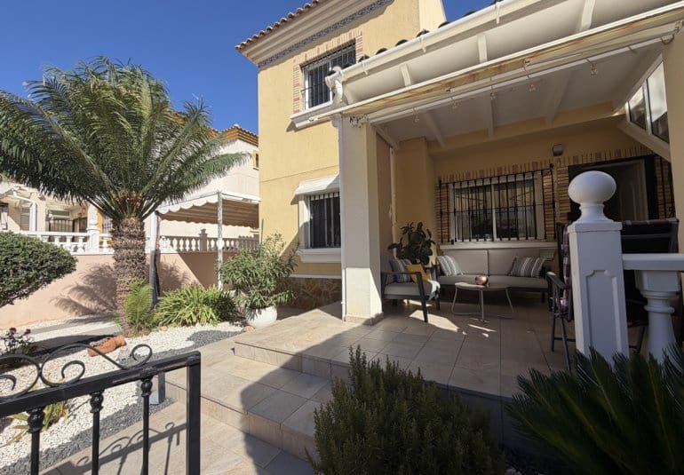 2 soverom Leilighet til salgs i Los Dolses med svømmebasseng - € 219 000 (Ref: 10101377)