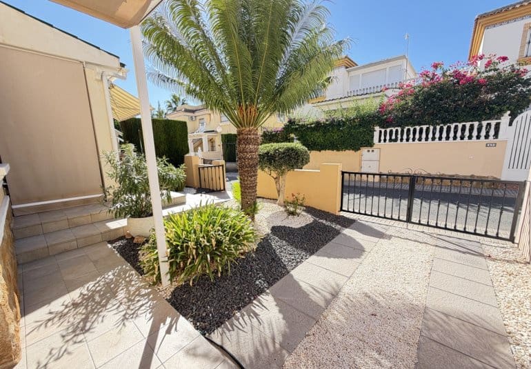 2 soverom Leilighet til salgs i Los Dolses med svømmebasseng - € 219 000 (Ref: 10101377)