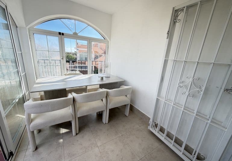 2 soveværelse Lejlighed til salg i Orihuela Costa med swimmingpool - € 205.000 (Ref: 10123349)