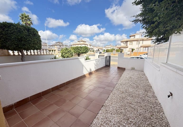 2 soveværelse Lejlighed til salg i Orihuela Costa med swimmingpool - € 205.000 (Ref: 10123349)