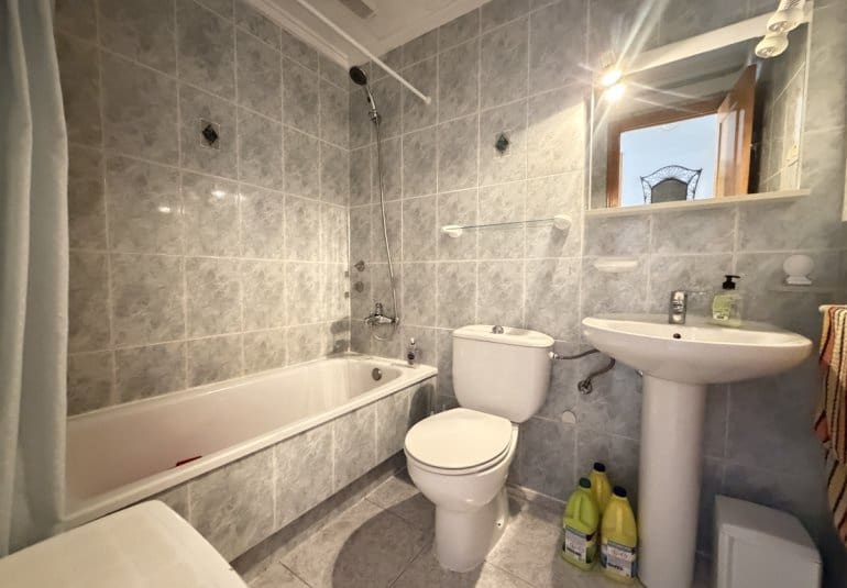 2 soverom Leilighet til salgs i Villamartin med svømmebasseng - € 159 995 (Ref: 10123350)