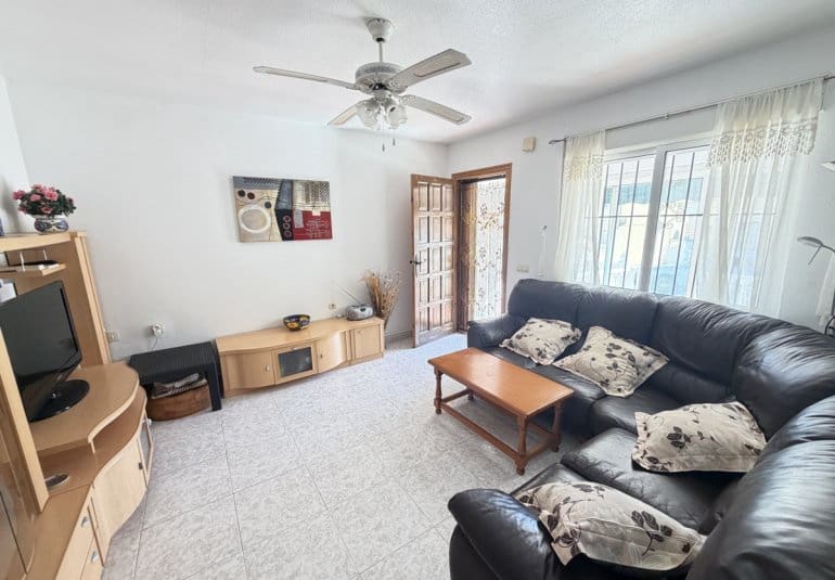 2 soverom Leilighet til salgs i Villamartin med svømmebasseng - € 159 995 (Ref: 10123350)