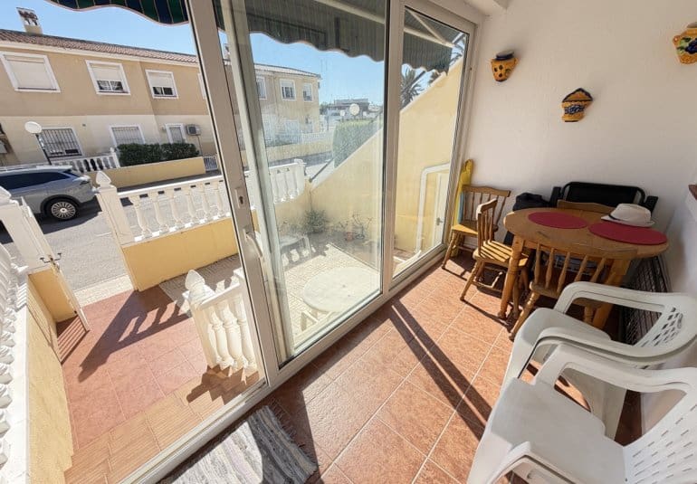 2 soverom Leilighet til salgs i Villamartin med svømmebasseng - € 159 995 (Ref: 10123350)