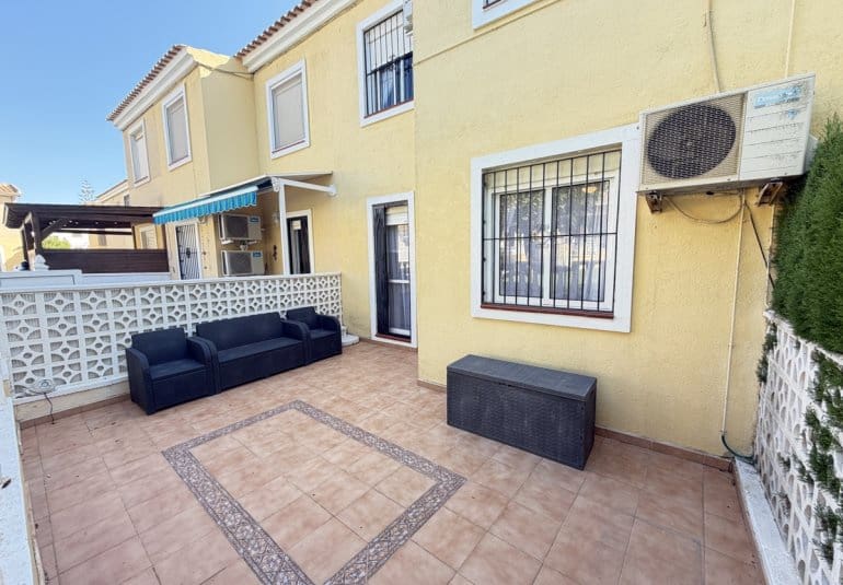 2 soverom Leilighet til salgs i Villamartin med svømmebasseng - € 159 995 (Ref: 10123350)