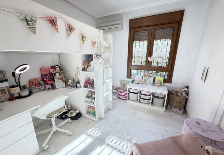 4 bedroom Villa for sale in Algorfa with pool - € 449,955 (Ref: 10141680)