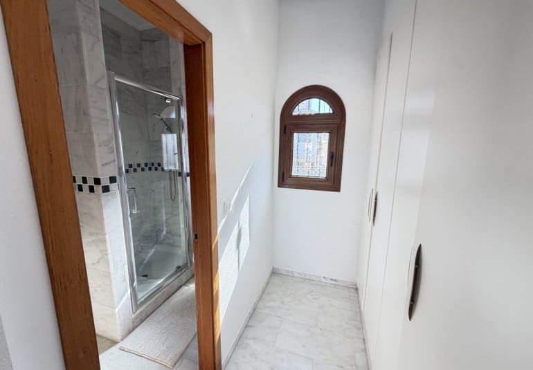 4 bedroom Villa for sale in Algorfa with pool - € 449,955 (Ref: 10141680)