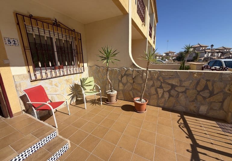 3 slaapkamer Huis te koop in La Zenia met zwembad - € 214.995 (Ref: 10141681)