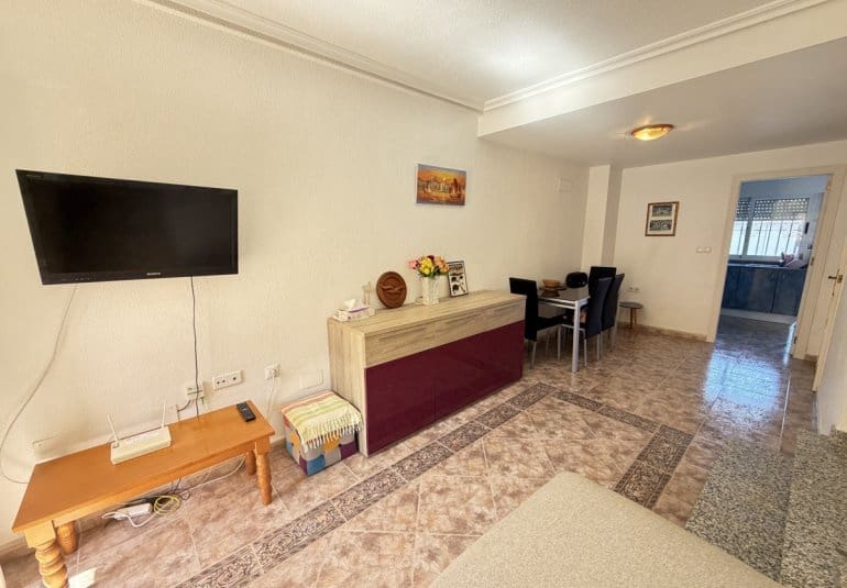 3 slaapkamer Huis te koop in La Zenia met zwembad - € 214.995 (Ref: 10141681)