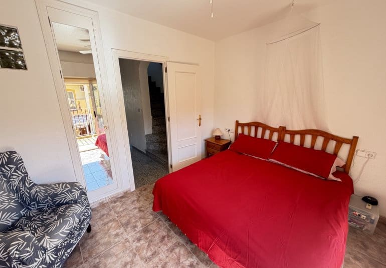 3 slaapkamer Huis te koop in La Zenia met zwembad - € 214.995 (Ref: 10141681)