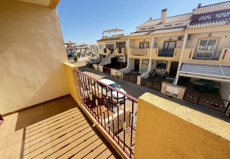 3 slaapkamer Huis te koop in La Zenia met zwembad - € 214.995 (Ref: 10141681)