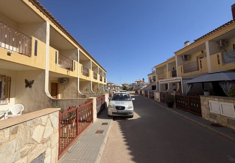 3 slaapkamer Huis te koop in La Zenia met zwembad - € 214.995 (Ref: 10141681)
