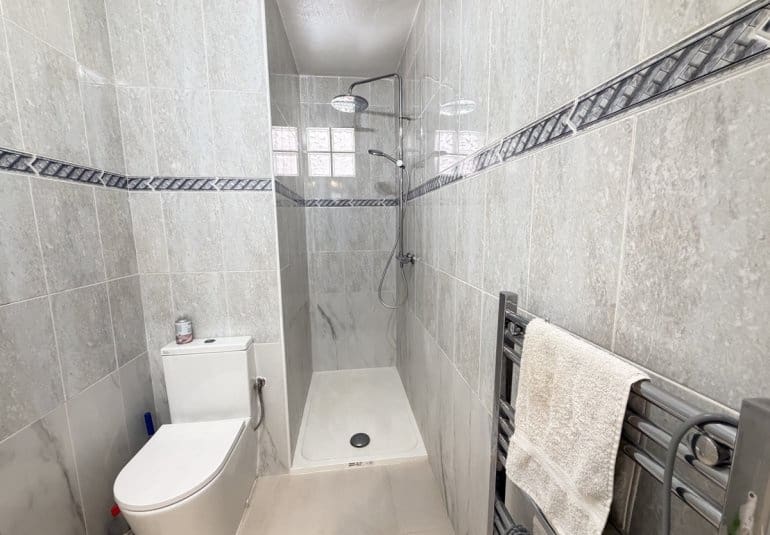 3 slaapkamer Huis te koop in La Zenia met zwembad - € 214.995 (Ref: 10141681)