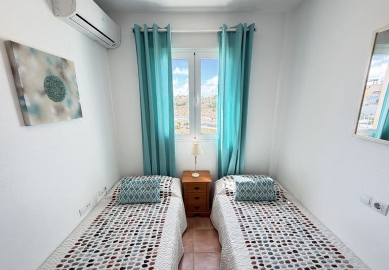 Apartamento de 2 habitaciones en Villamartin en venta con piscina - 189.900 € (Ref: 10141682)