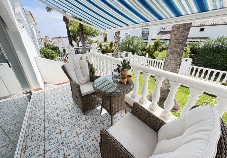 2 soveværelse Bungalow til salg i Villamartin - € 295.000 (Ref: 10141683)