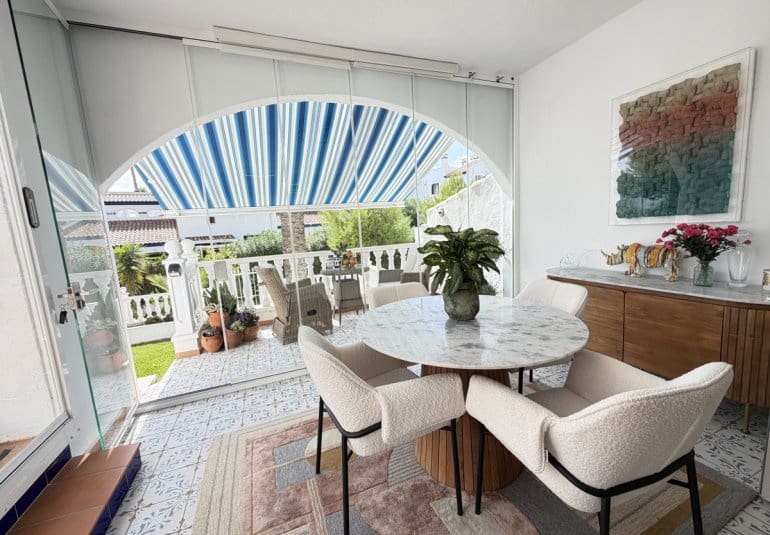 2 soveværelse Bungalow til salg i Villamartin - € 295.000 (Ref: 10141683)