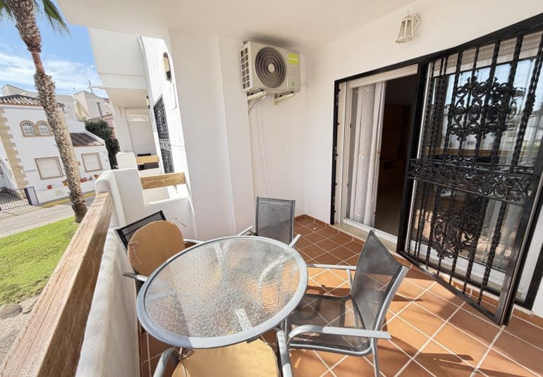 2 slaapkamer Appartement te koop in Villamartin met zwembad - € 189.995 (Ref: 10157254)